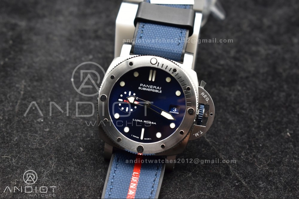 PAM1391 Luna Rossa Submersible VSF 1:1 Best Edition on Blue Fabric Strap P900