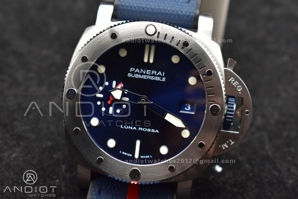 PAM1391 Luna Rossa Submersible VSF 1:1 Best Edition on Blue Fabric Strap P900