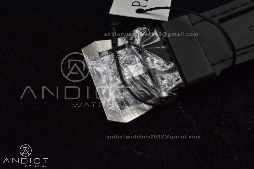 PAM1391 Luna Rossa Submersible VSF 1:1 Best Edition on Blue Fabric Strap P900