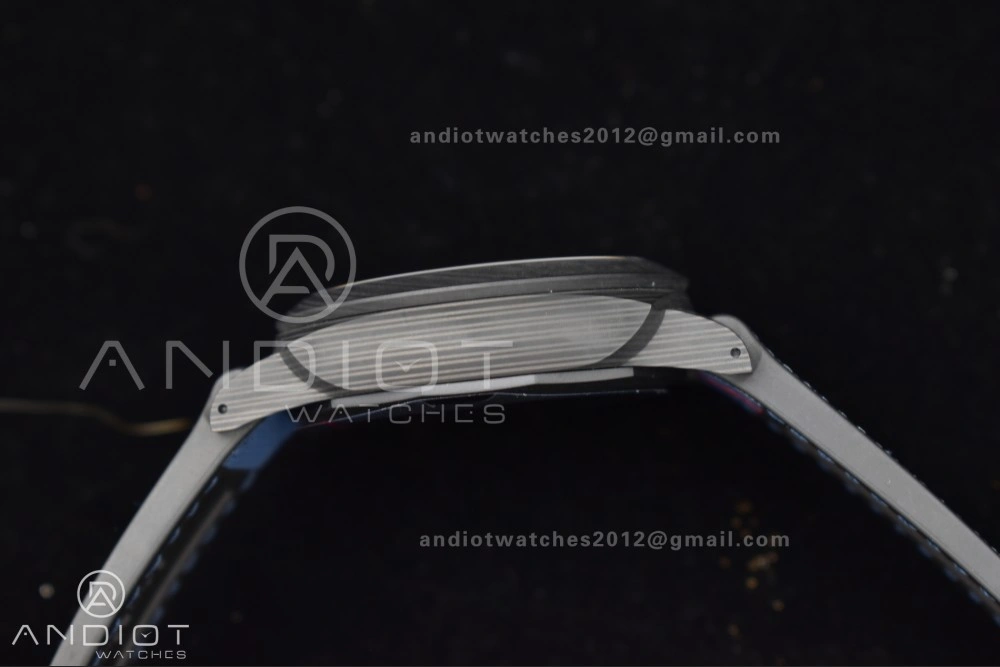 PAM1529 Luna Rossa Carbon-tech VSF 1:1 Best Edition on Blue Fabric Strap P.9010 Clone