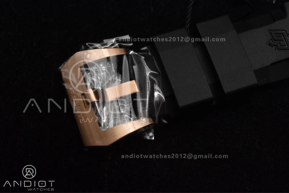 PAM2164 Submersible 42mm VSF Best Edition Black Dial on Black Rubber Strap P900