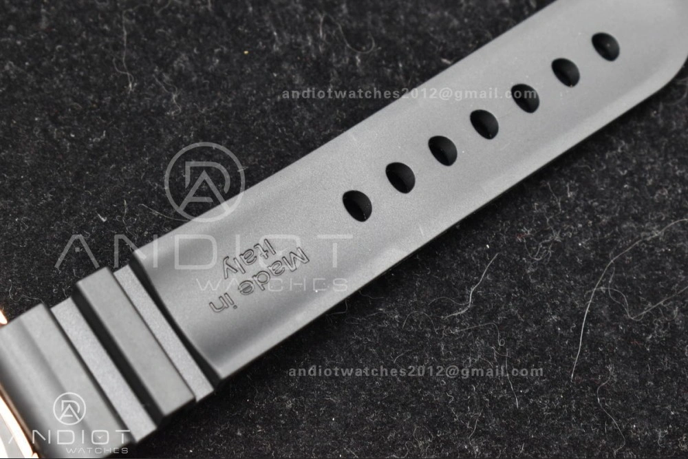 PAM2164 Submersible 42mm VSF Best Edition Black Dial on Black Rubber Strap P900