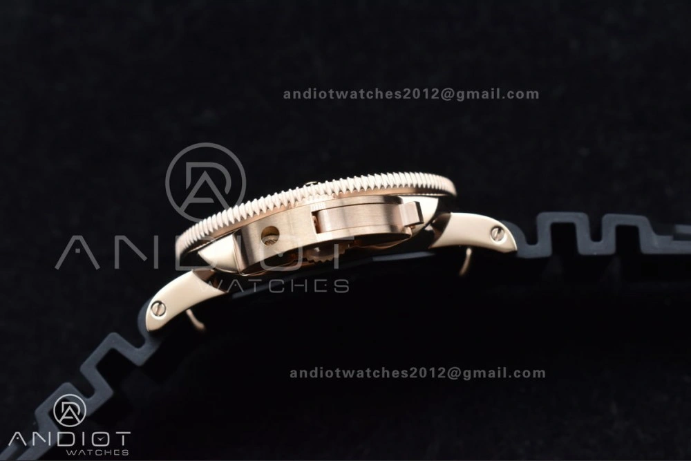 PAM2164 Submersible 42mm VSF Best Edition Black Dial on Black Rubber Strap P900