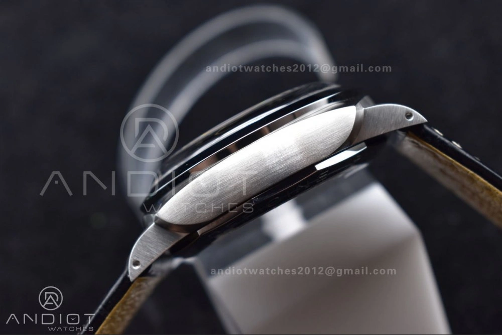 PAM217 H XF 1:1 Best Edition Superlumed Dial on Black Leather Strap A6497 with Y-Incabloc