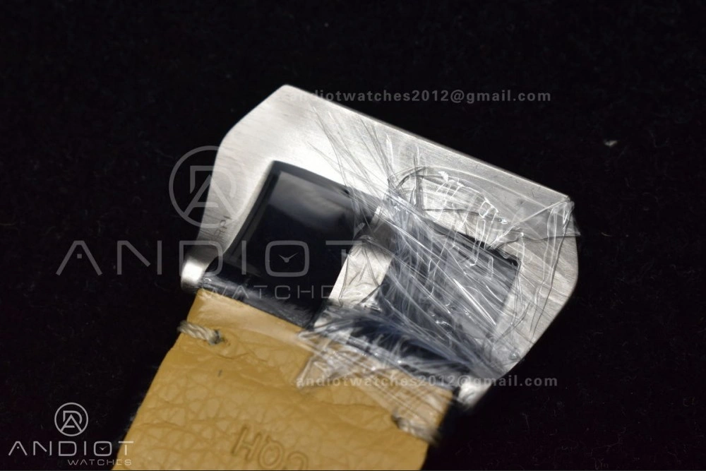 PAM217 H XF 1:1 Best Edition Superlumed Dial on Black Leather Strap A6497 with Y-Incabloc