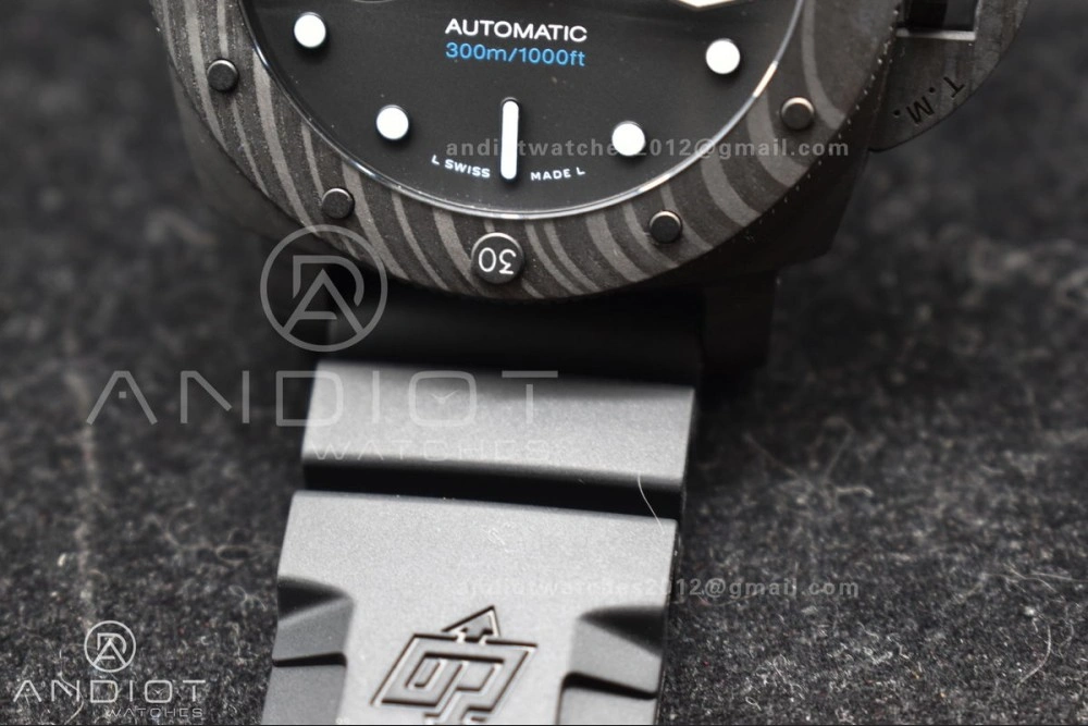 PAM2231 Carbotech 42mm VSF Best Edition Black Dial on Rubber Strap P.900 Clone