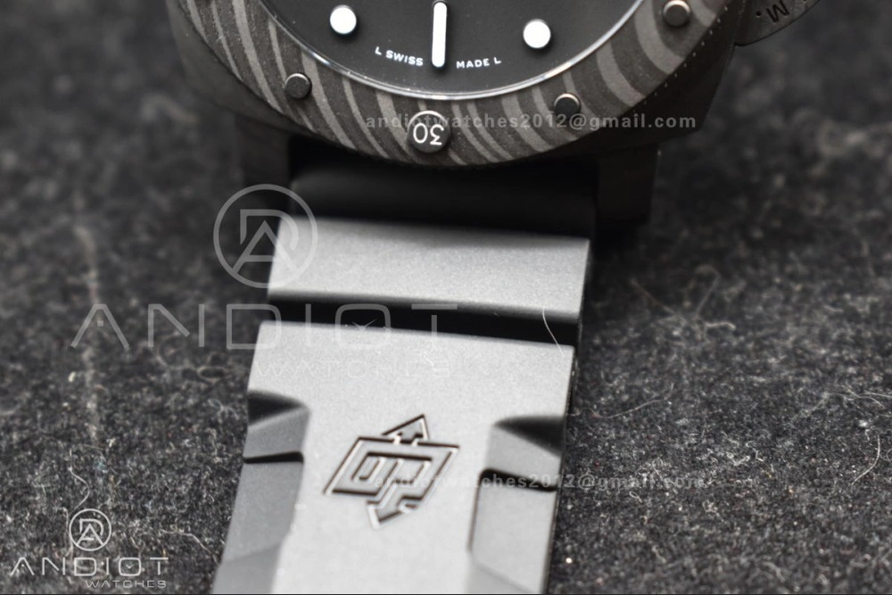 PAM2231 Carbotech 42mm VSF Best Edition Black Dial on Rubber Strap P.900 Clone