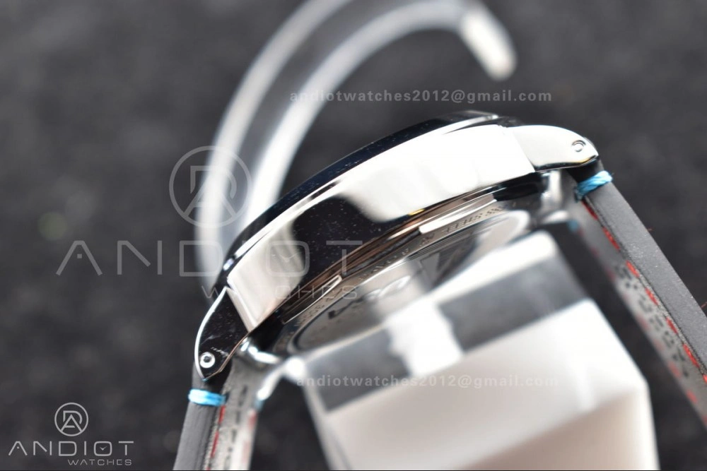 PAM724 America's Cup L.E SS LE Black HWF A6497