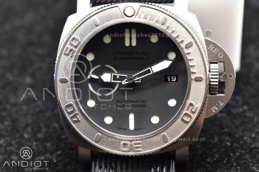 PAM984 Mike Horn Submersible VSF 1:1 Best Edition Black Dial on Black Nylon Strap P.9010 Clone