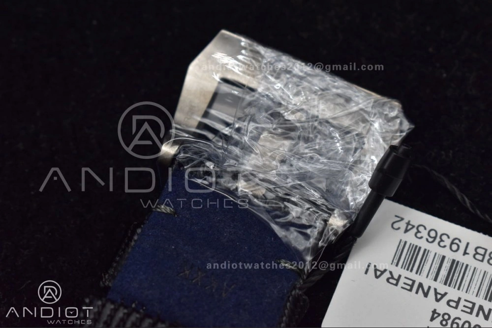 PAM984 Mike Horn Submersible VSF 1:1 Best Edition Black Dial on Black Nylon Strap P.9010 Clone