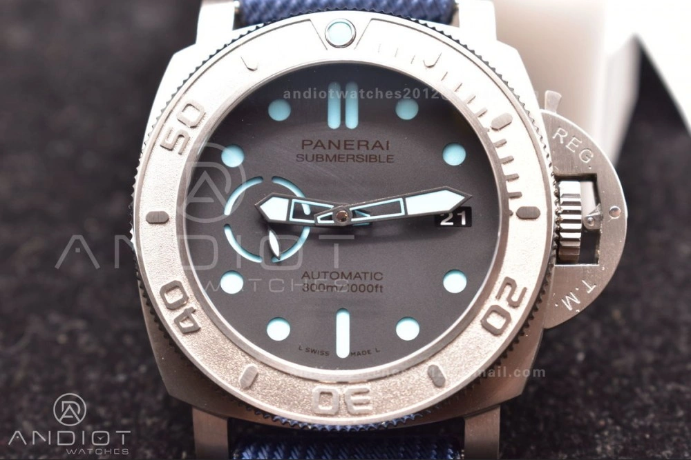 PAM985 Mike Horn Submersible Tit Blue TI NY VSF P9010