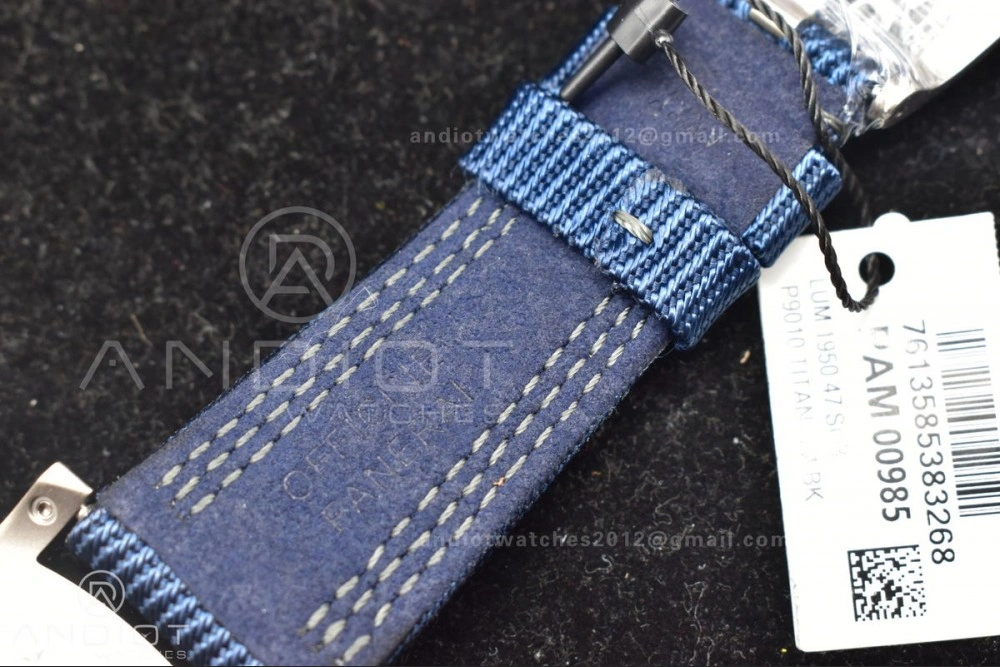 PAM985 Mike Horn Submersible Tit Blue TI NY VSF P9010