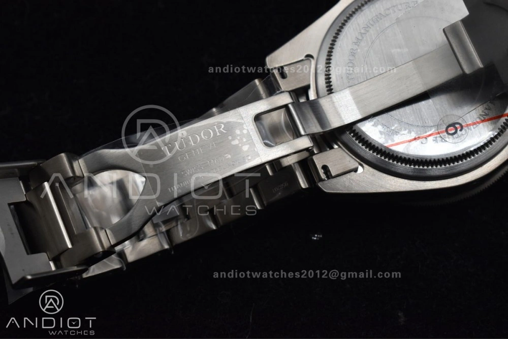 Pelagos Titanium Black Ceramic XF 1:1 Best Edition Black Dial on Titanium Bracelet A2824