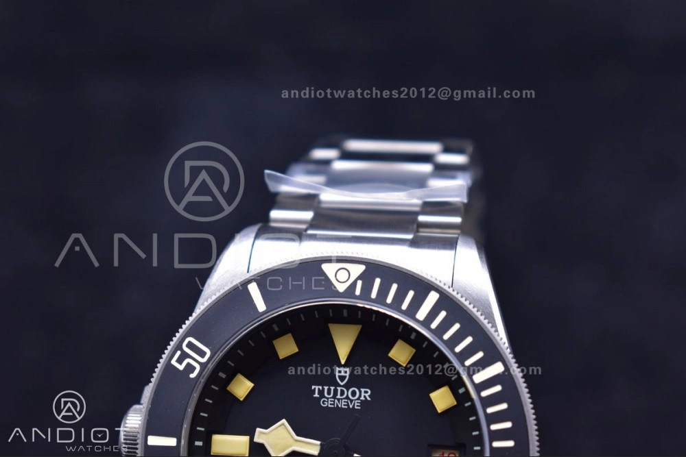 Pelagos Titanium LHD XF 1:1 Best Edition Black Dial on Titanium Bracelet A2824