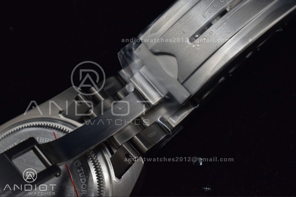 Pelagos Titanium LHD XF 1:1 Best Edition Black Dial on Titanium Bracelet A2824