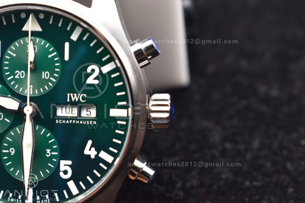 Pilot Chronograph IW377726 ZF 1:1 Best Edition Green Dial on Brown Leather Strap A7750 V2