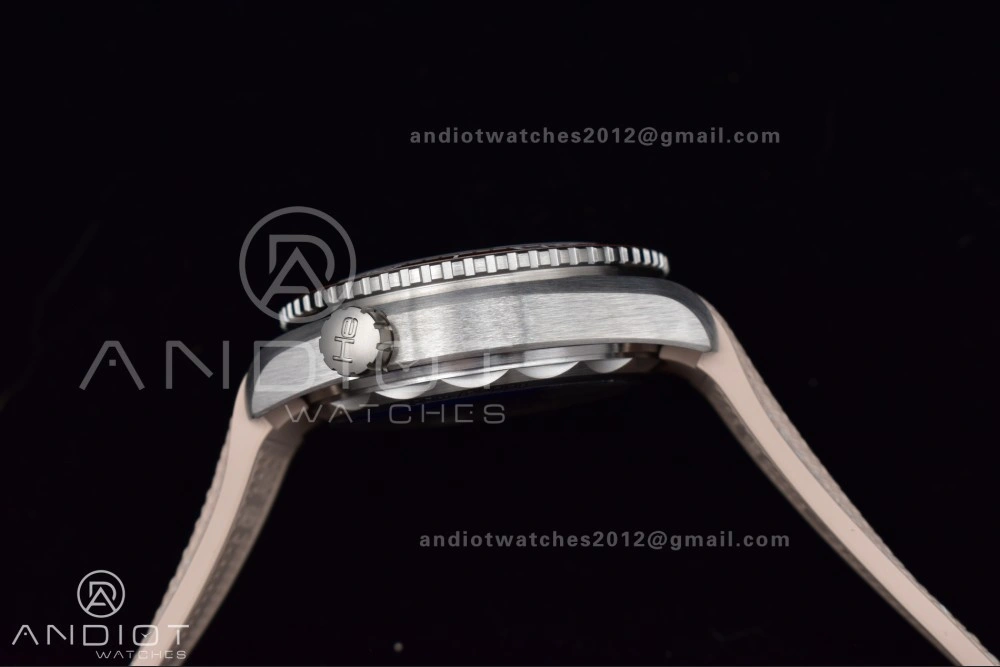 Planet Ocean 43.5mm SS VSF 1:1 Best Edition Brown Bezel Sand Dial on Sand Rubber Strap A8900 Super Clone