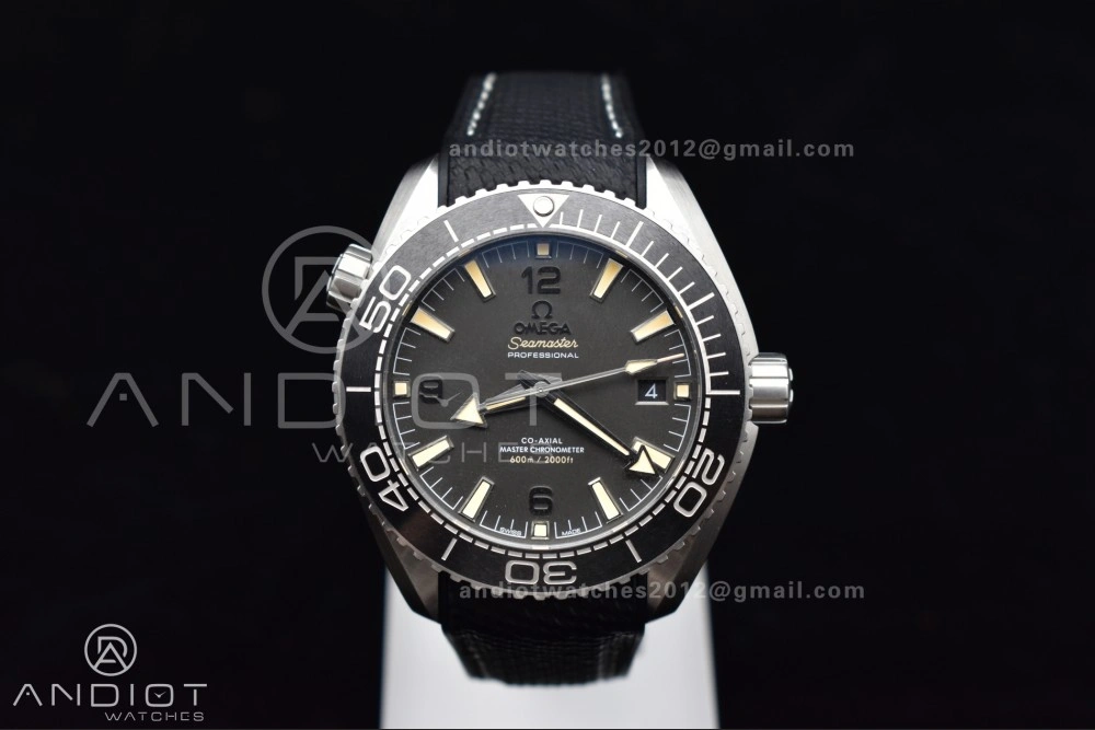 Planet Ocean 43.5mm SS VSF 1:1 Best Edition Gray Bezel Gray Dial on Black Rubber Strap A8900 Super Clone