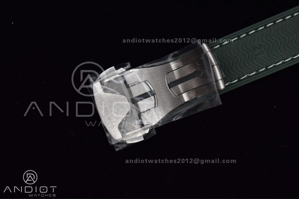 Planet Ocean 43.5mm SS VSF 1:1 Best Edition Green Bezel White Dial on Green Rubber Strap A8900 Super Clone