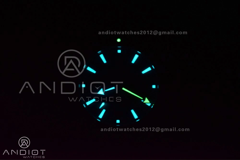 Planet Ocean 43.5mm SS VSF 1:1 Best Edition Green Bezel White Dial on Green Rubber Strap A8900 Super Clone