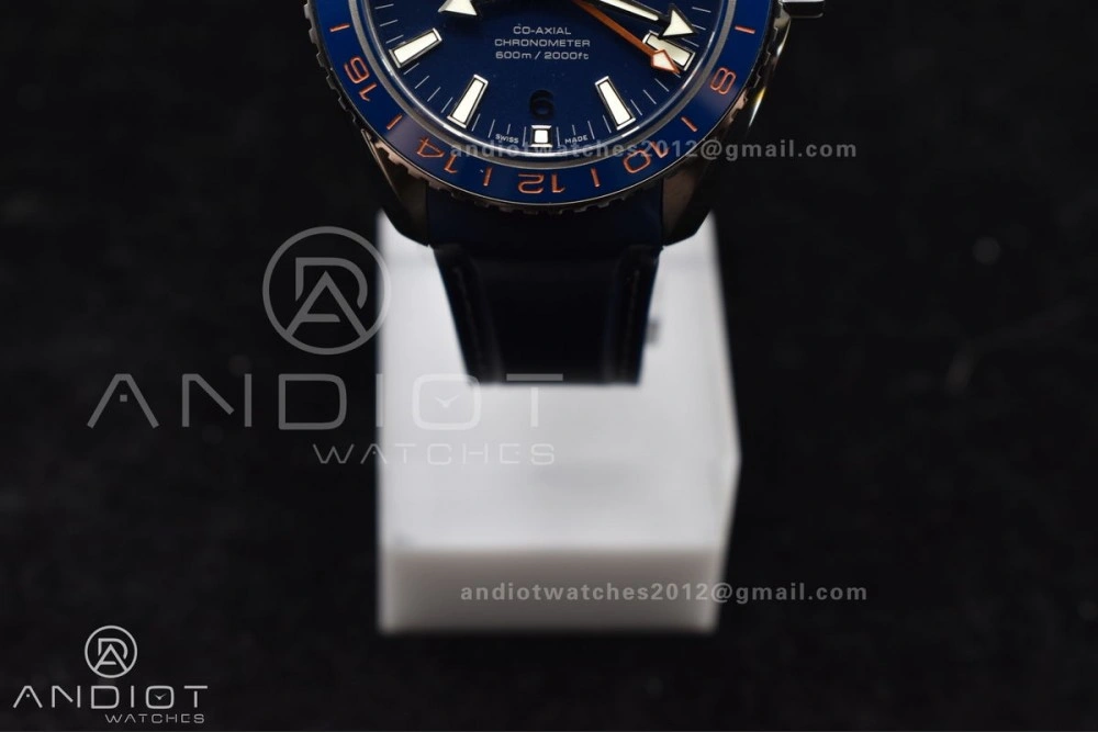 Planet Ocean 600M Co-Axial GMT 43.5mm VSF 1:1 Best Edition Blue Dial Blue Ceramic Bezel on Rubber Strap A8605 Super Clone