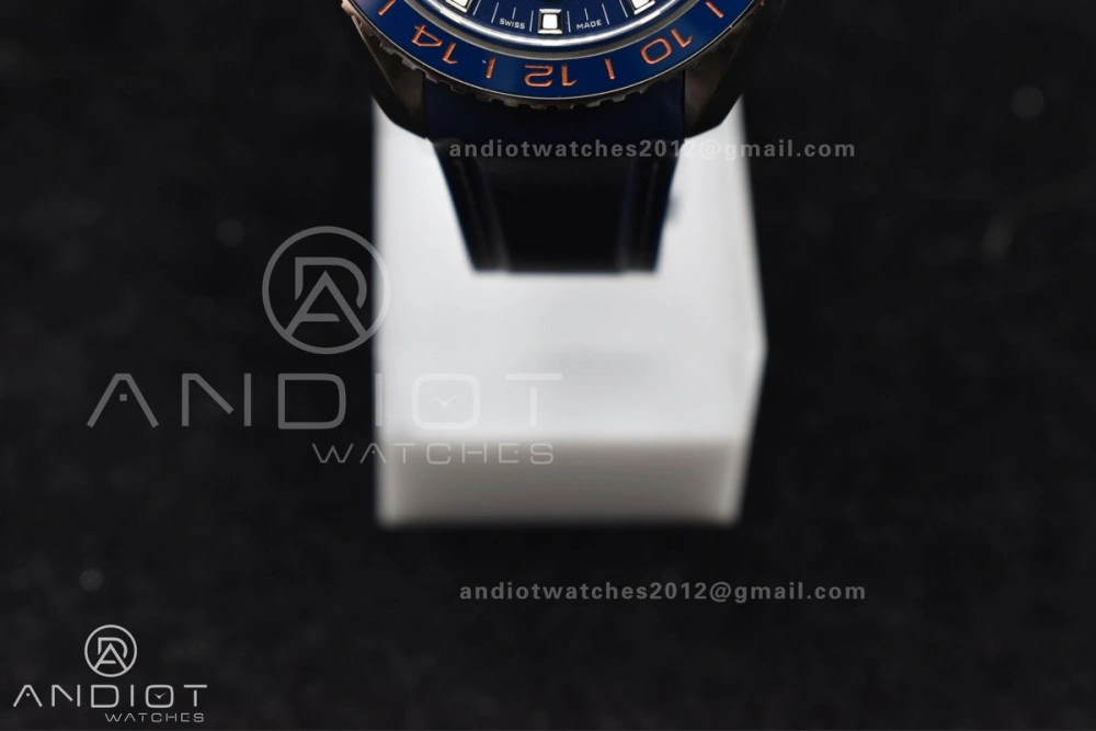 Planet Ocean 600M Co-Axial GMT 43.5mm VSF 1:1 Best Edition Blue Dial Blue Ceramic Bezel on Rubber Strap A8605 Super Clone