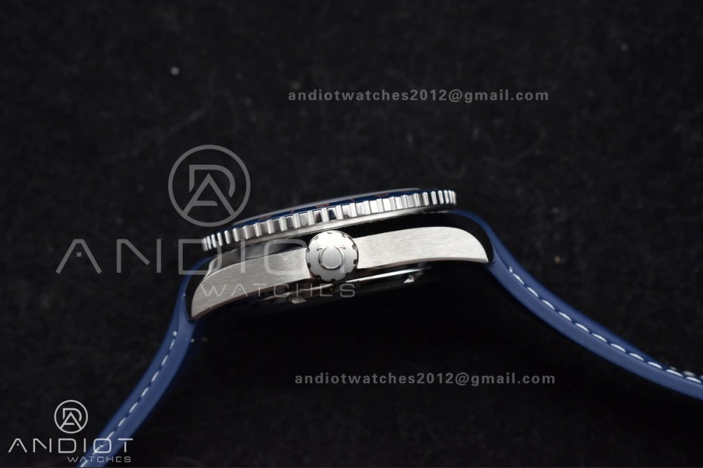 Planet Ocean 600M Co-Axial GMT 43.5mm VSF 1:1 Best Edition Blue Dial Blue Ceramic Bezel on Rubber Strap A8605 Super Clone