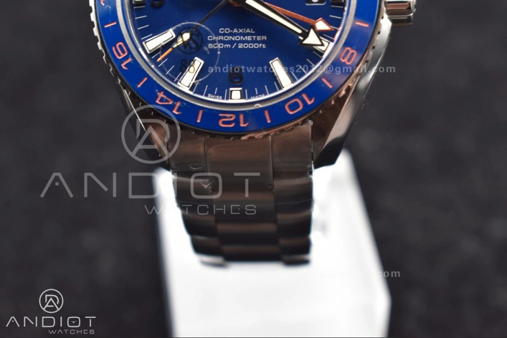 Planet Ocean 600M Co-Axial GMT 43.5mm VSF 1:1 Best Edition Blue Dial Blue Ceramic Bezel on SS Bracelet A8605 Super Clone