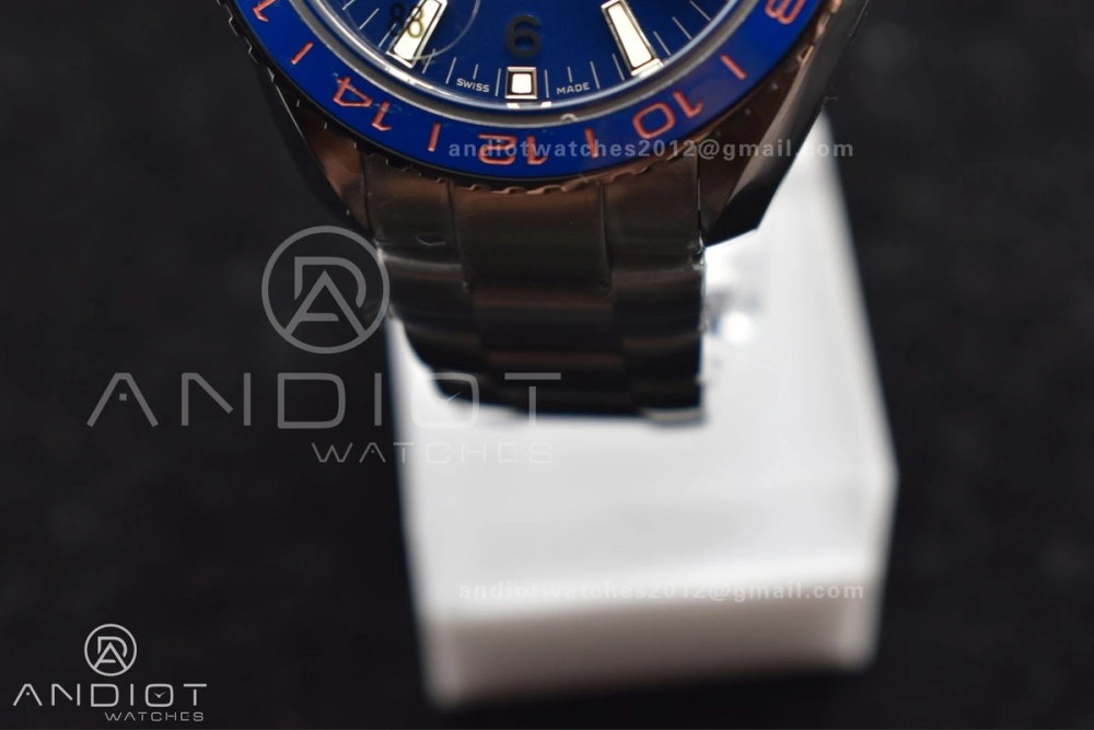 Planet Ocean 600M Co-Axial GMT 43.5mm VSF 1:1 Best Edition Blue Dial Blue Ceramic Bezel on SS Bracelet A8605 Super Clone