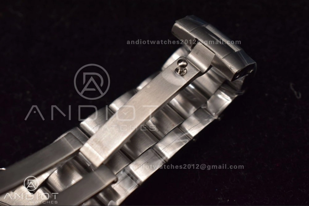 Planet Ocean 600M Co-Axial GMT 43.5mm VSF 1:1 Best Edition Blue Dial Blue Ceramic Bezel on SS Bracelet A8605 Super Clone