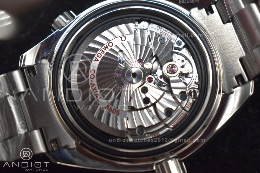 Planet Ocean 600M Co-Axial GMT 43.5mm VSF 1:1 Best Edition Blue Dial Blue Ceramic Bezel on SS Bracelet A8605 Super Clone