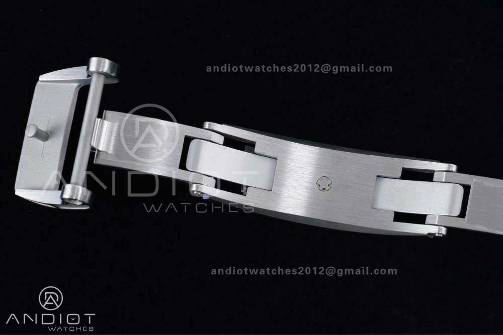 RM055 NTPT Ti APSF 1:1 Best Edition Black Inner Bezel Black Crown on Black Rubber Strap RMUL2 Super Clone