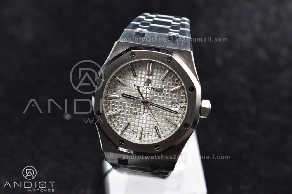 Royal Oak 37mm 15450 SS ZF 1:1 Best Edition White Textured Dial on SS Bracelet SA3120 Super Clone