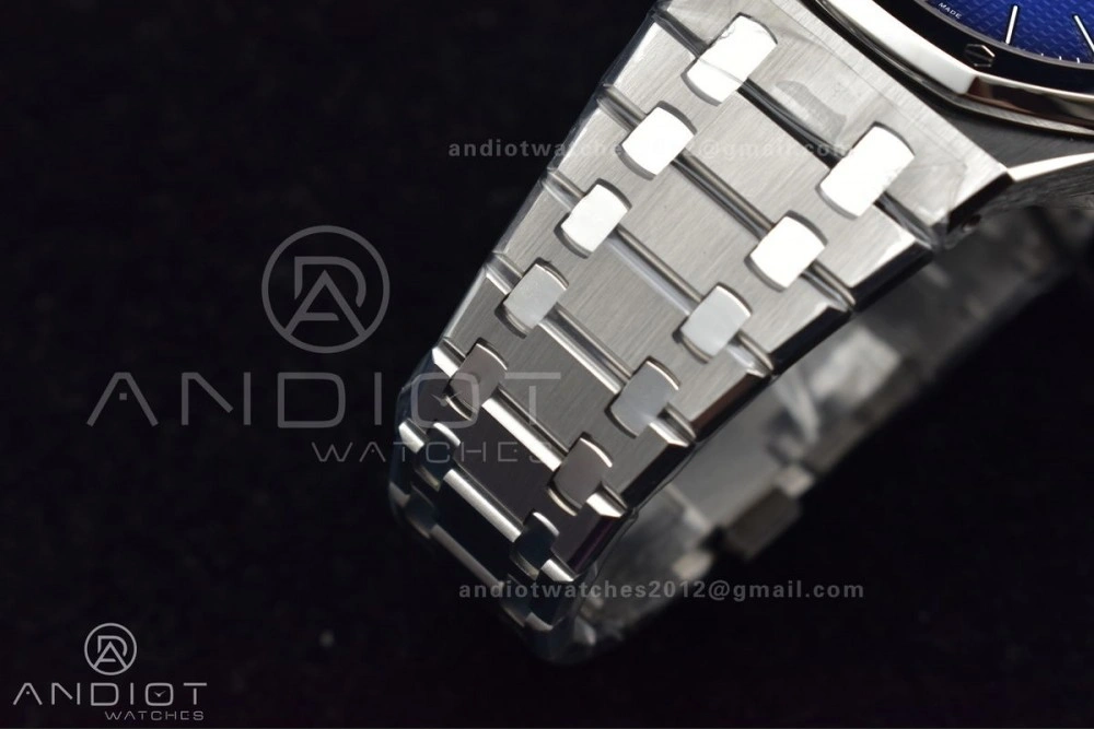 Royal Oak 39mm 15202 SS ZF 1:1 Best Edition Blue Textured Dial on SS Bracelet A2121
