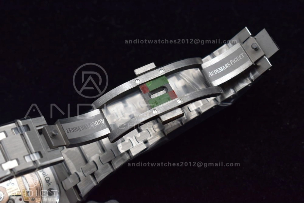 Royal Oak 39mm 15202 SS ZF 1:1 Best Edition Blue Textured Dial on SS Bracelet A2121