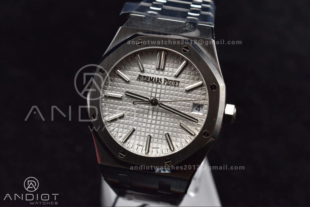 Royal Oak 41mm 15510 "50th Anniversary" SS ZF 1:1 Best Edition White Textured Dial on SS Bracelet A4302