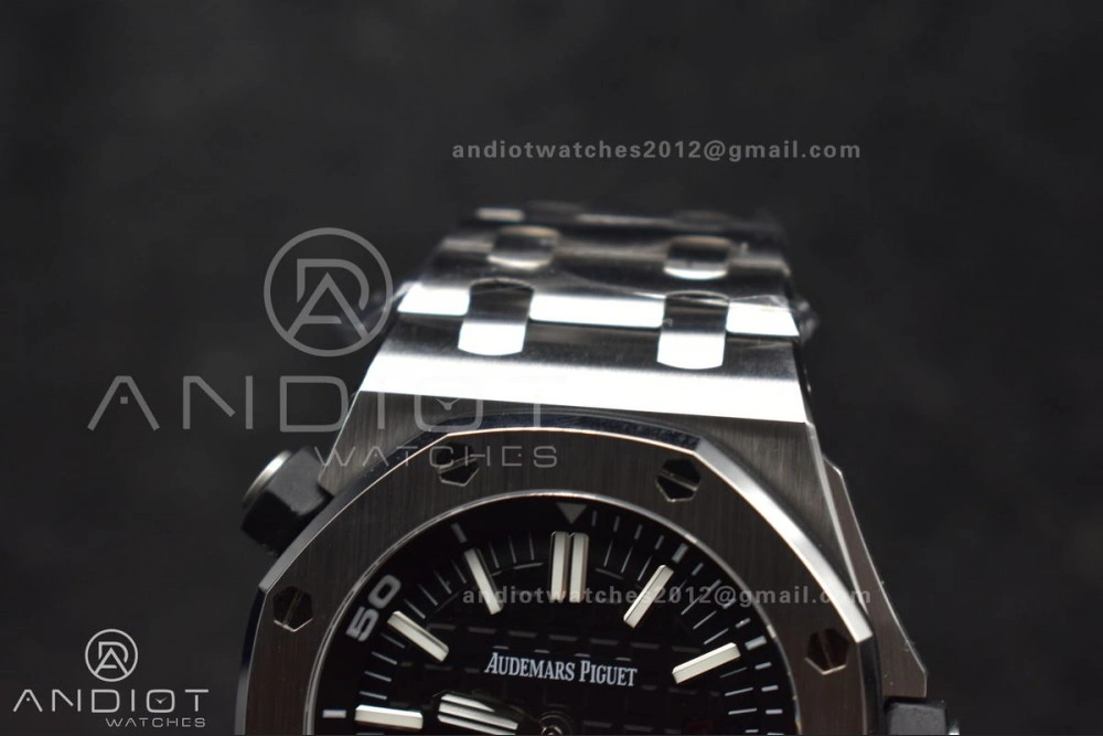 Royal Oak Offshore Diver 15703 APSF 1:1 Best Edition Black Dial on SS Bracelet SA3120 Super Clone
