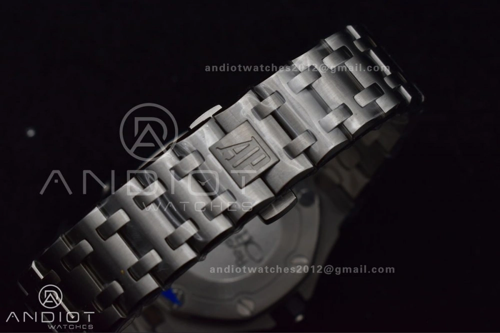 Royal Oak Offshore Diver 15703 APSF 1:1 Best Edition Black Dial on SS Bracelet SA3120 Super Clone