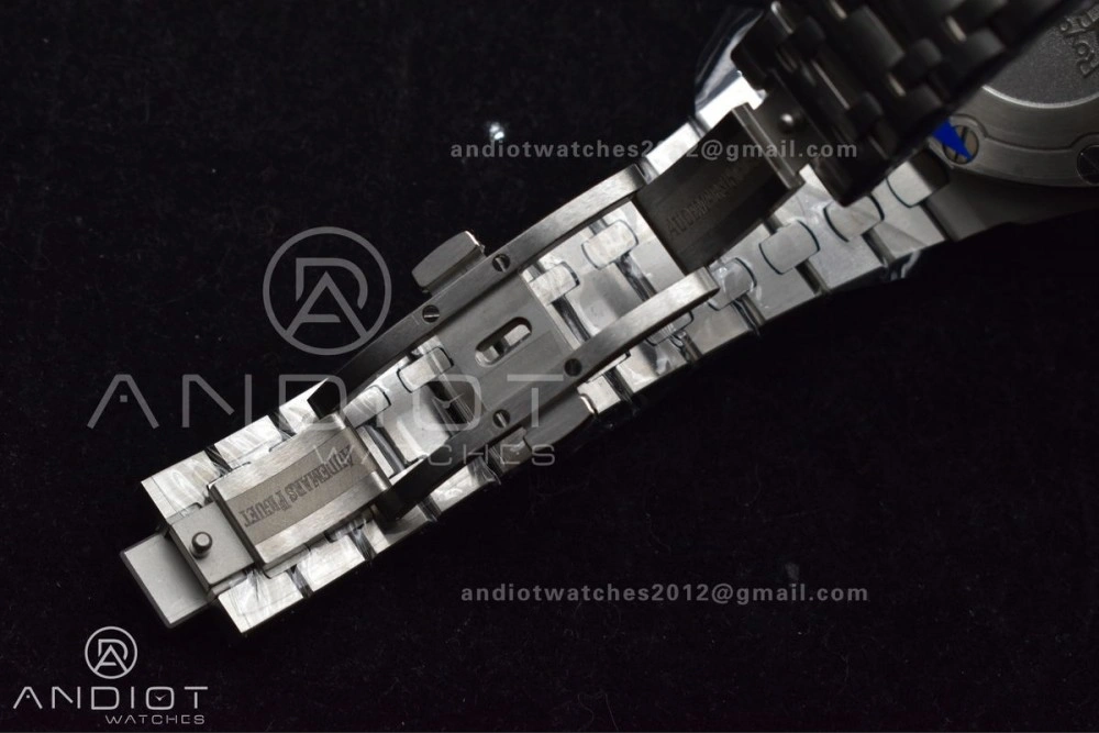 Royal Oak Offshore Diver 15703 APSF 1:1 Best Edition Black Dial on SS Bracelet SA3120 Super Clone