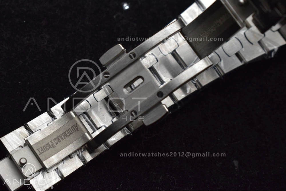 Royal Oak Offshore Diver 15703 APSF 1:1 Best Edition Black Dial on SS Bracelet SA3120 Super Clone