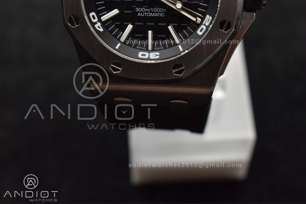 Royal Oak Offshore Diver 15703 ZF 1:1 Best Edition Black Dial on Black Rubber Strap A2824