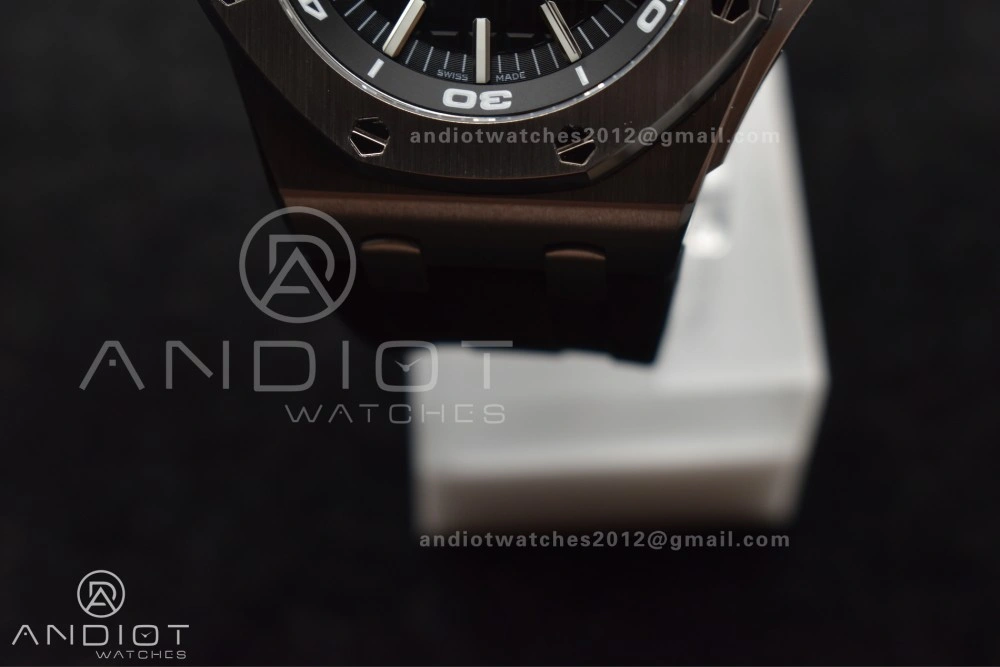 Royal Oak Offshore Diver 15703 ZF 1:1 Best Edition Black Dial on Black Rubber Strap A2824