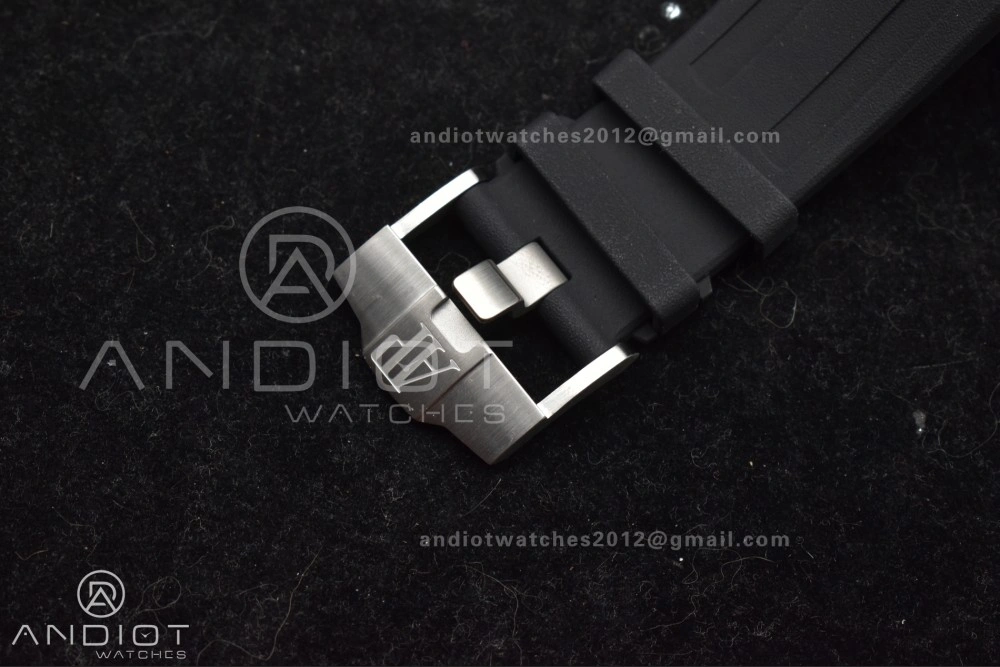 Royal Oak Offshore Diver 15703 ZF 1:1 Best Edition Black Dial on Black Rubber Strap A2824