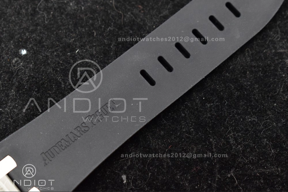 Royal Oak Offshore Diver 15703 ZF 1:1 Best Edition Black Dial on Black Rubber Strap A2824