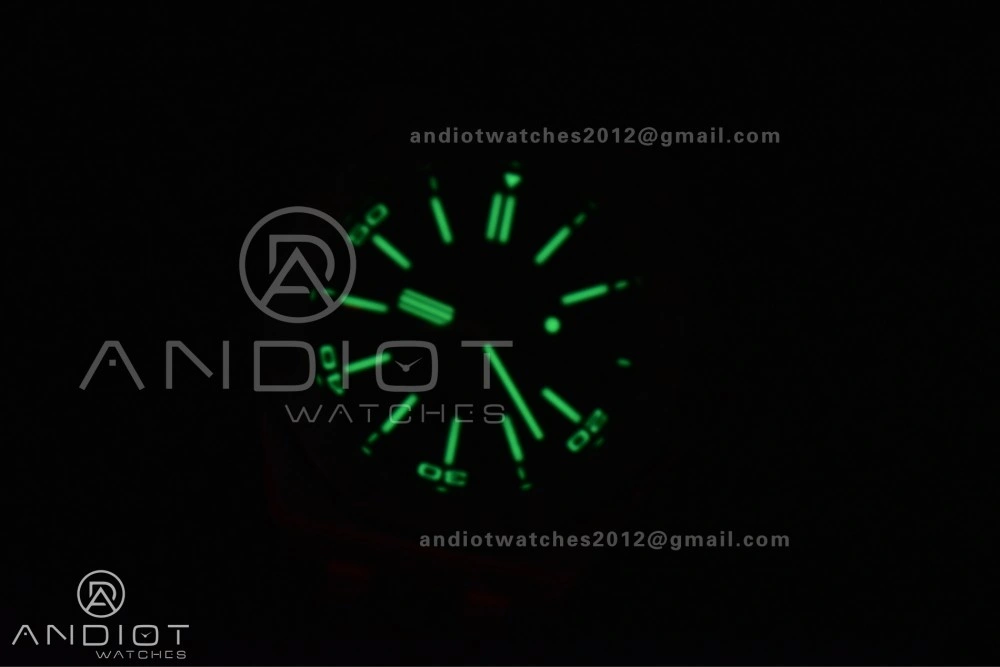 Royal Oak Offshore Diver 15703 ZF 1:1 Best Edition Black Dial on Black Rubber Strap A2824