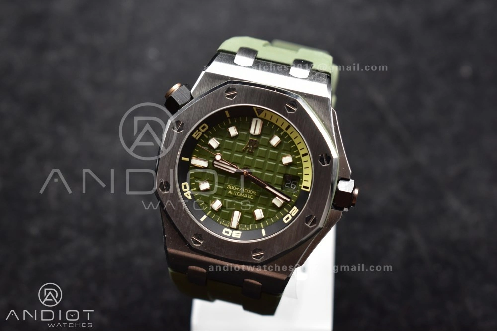 Royal Oak Offshore Diver 15720 SS APSF 1:1 Best Edition Green Dial on Green Rubber Strap A4308 Super Clone