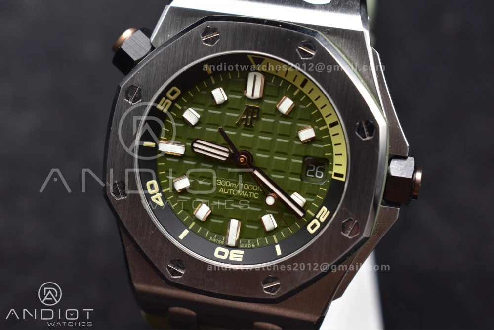 Royal Oak Offshore Diver 15720 SS APSF 1:1 Best Edition Green Dial on Green Rubber Strap A4308 Super Clone