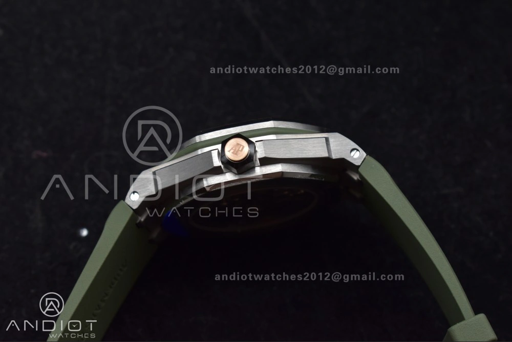Royal Oak Offshore Diver 15720 SS APSF 1:1 Best Edition Green Dial on Green Rubber Strap A4308 Super Clone
