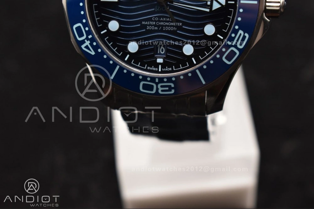 Seamaster 300 VSF 1:1 Best Edition Summer Blue Dial on SS Bracelet A8800