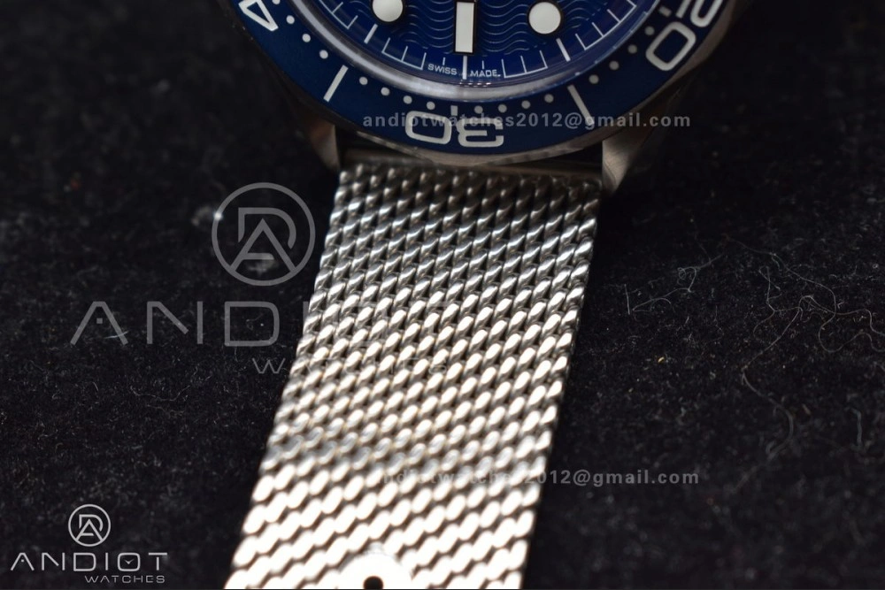 Seamaster 300M 42mm James Bond 60th anniversary VSF Best Edition on Mesh Bracelet A8806
